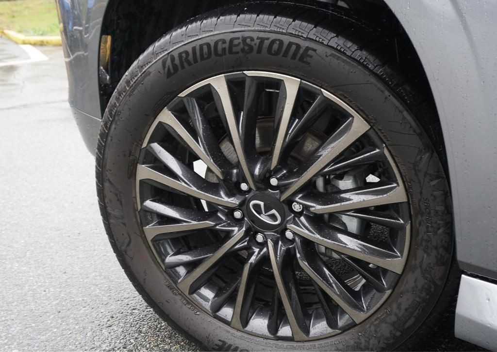 2026 INFINITI QX80 3