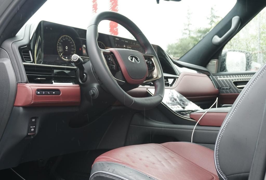 2026 INFINITI QX80 15