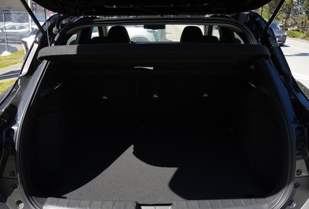 2025 Nissan Kicks 11