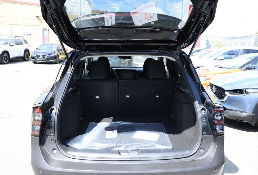2025 Nissan Kicks 11