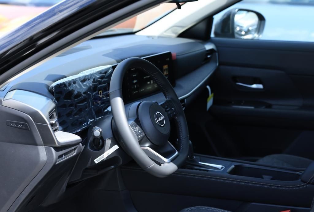 2025 Nissan Kicks 13