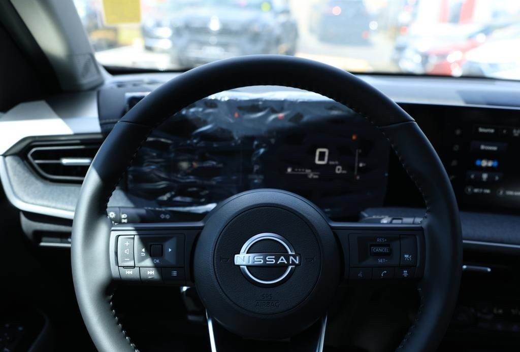 2025 Nissan Kicks 14