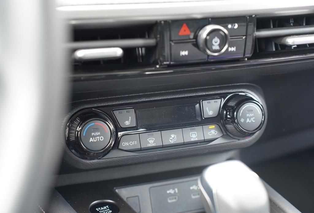 2025 Nissan Kicks 20