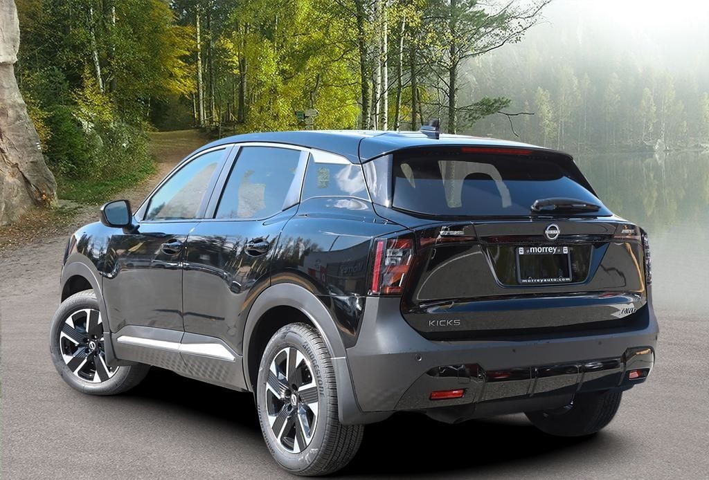 2025 Nissan Kicks 4