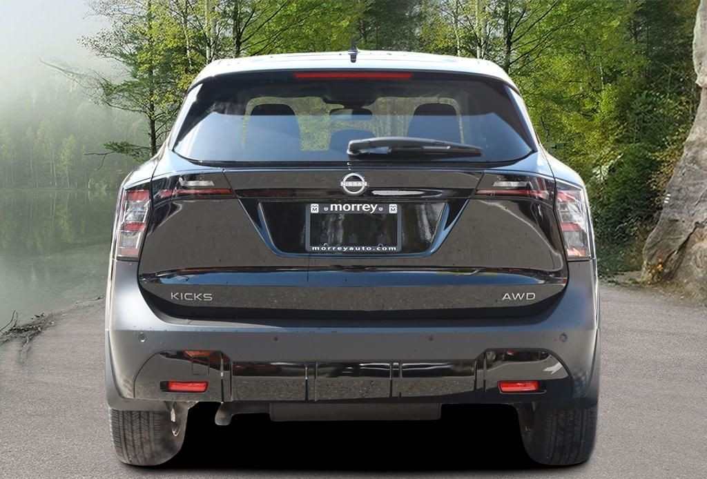 2025 Nissan Kicks 5