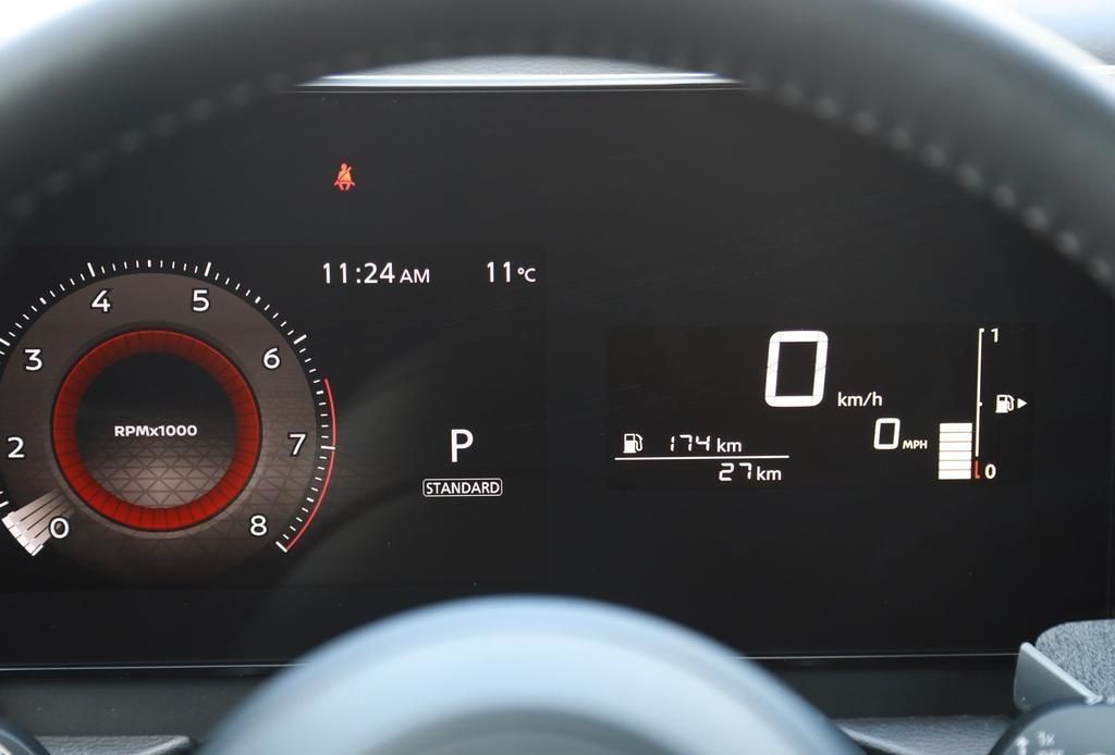 2025 Nissan Kicks 15