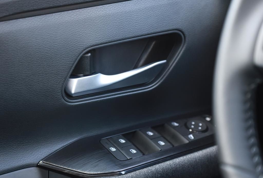 2025 Nissan Kicks 17