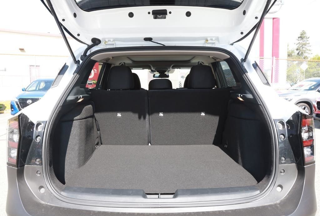 2025 Nissan Kicks 11