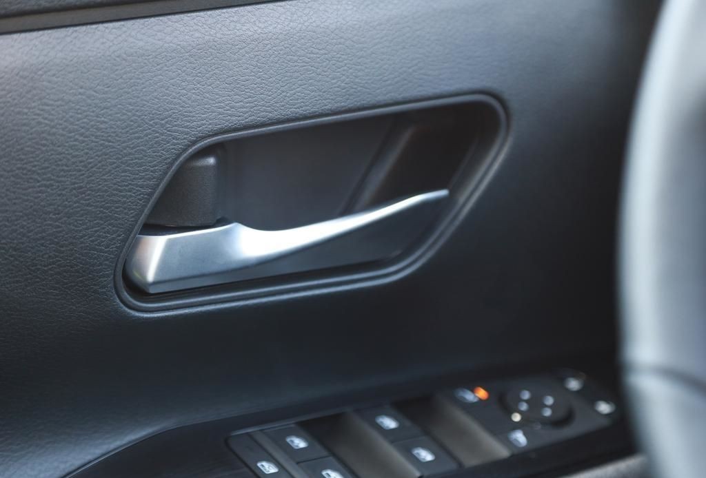 2025 Nissan Kicks 17