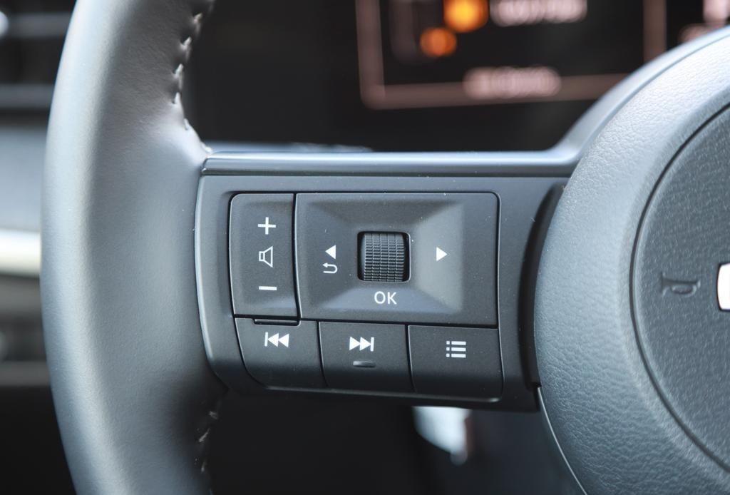 2025 Nissan Kicks 18