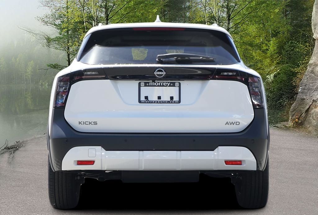 2025 Nissan Kicks 5