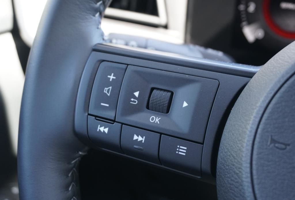 2025 Nissan Kicks 17