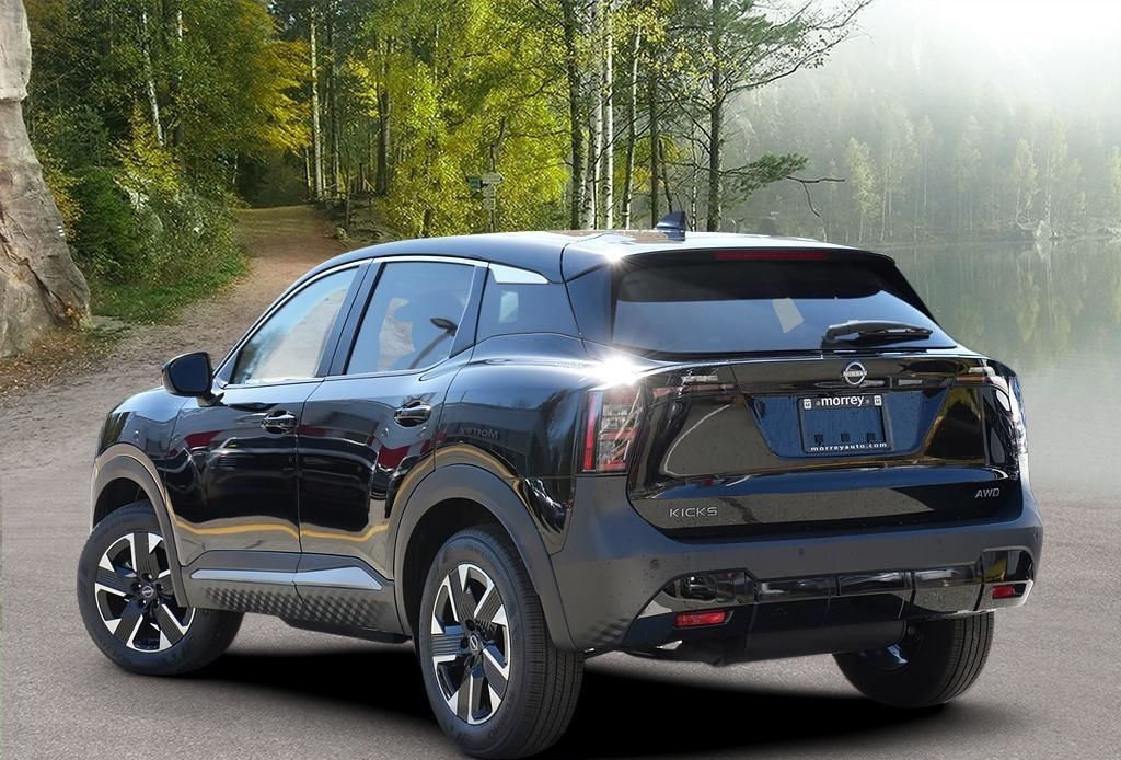 2025 Nissan Kicks 4