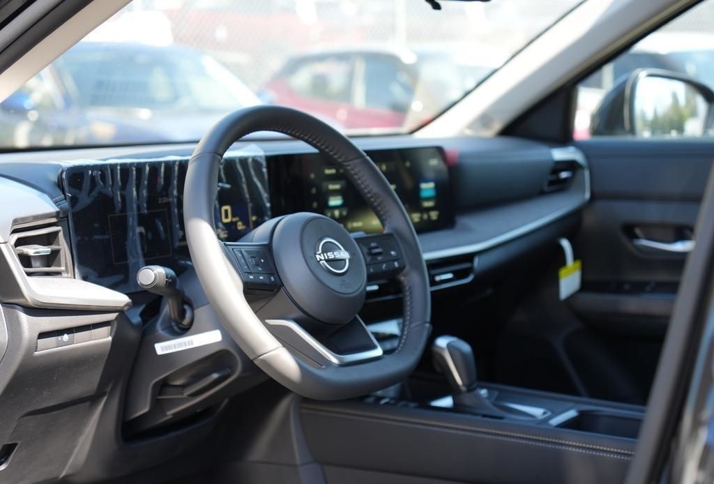 2025 Nissan Kicks 13