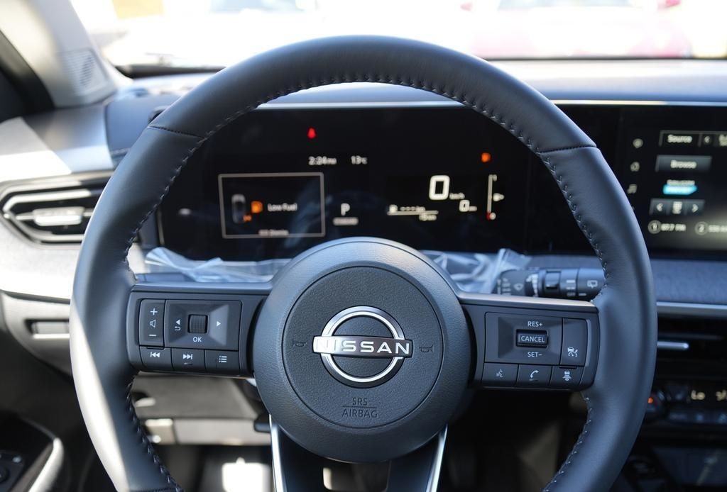 2025 Nissan Kicks 14