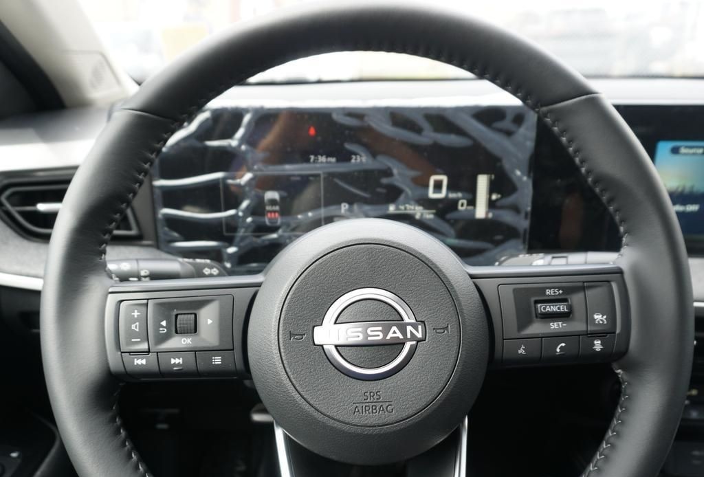 2025 Nissan Kicks 17