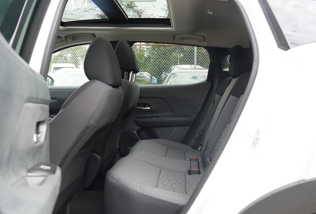 2025 Nissan Kicks 24