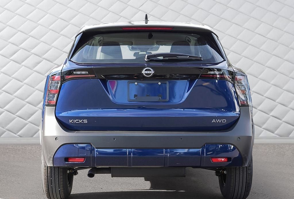 2025 Nissan Kicks 5