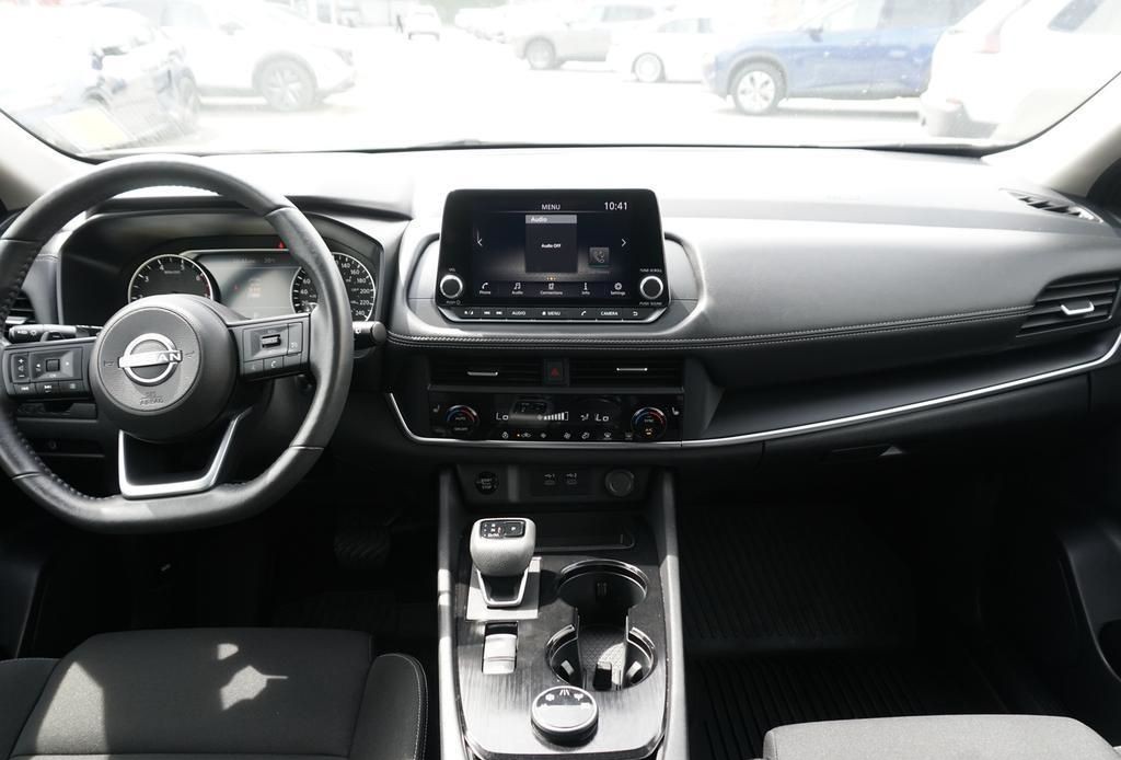 2024 Nissan Rogue 14