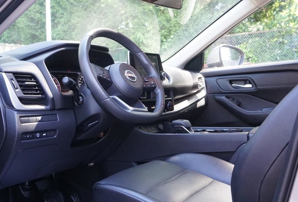 2024 Nissan Rogue 16
