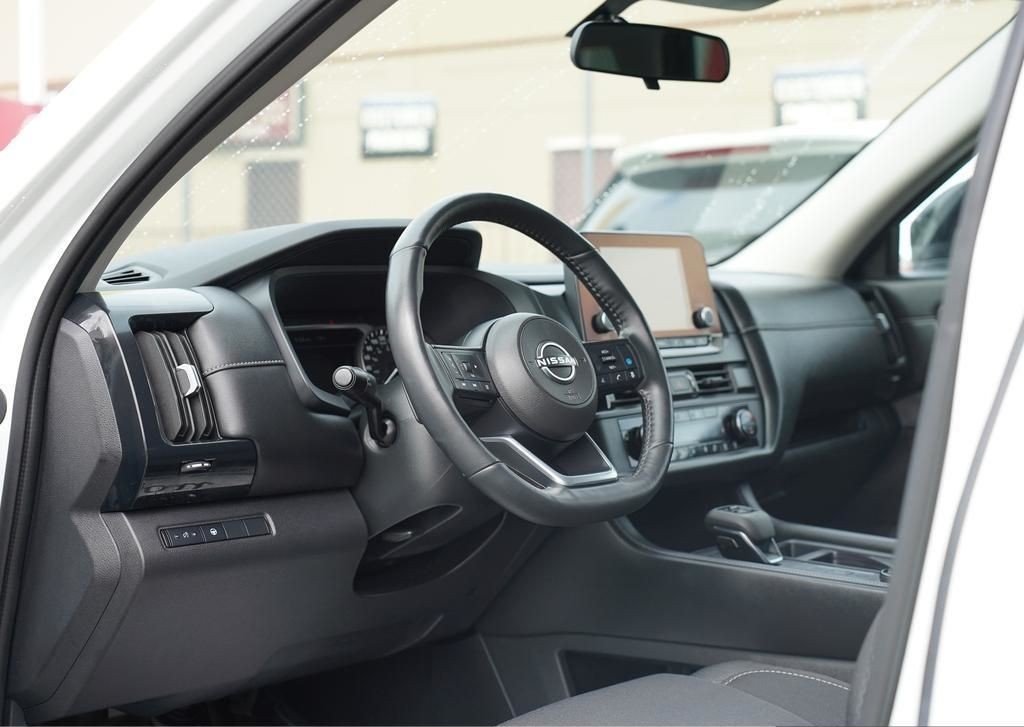 2024 Nissan Pathfinder 6
