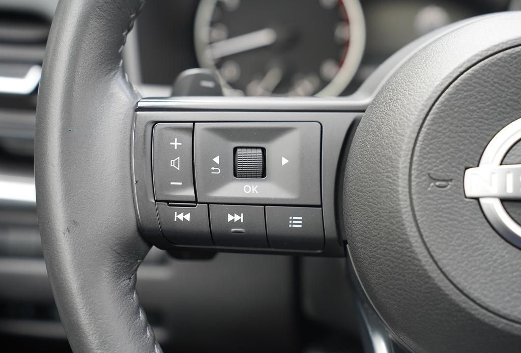 2024 Nissan Rogue 18