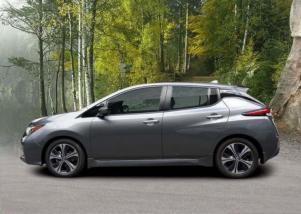 2022 Nissan LEAF