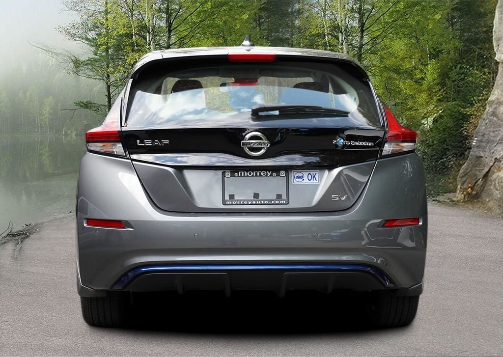2022 Nissan LEAF 3