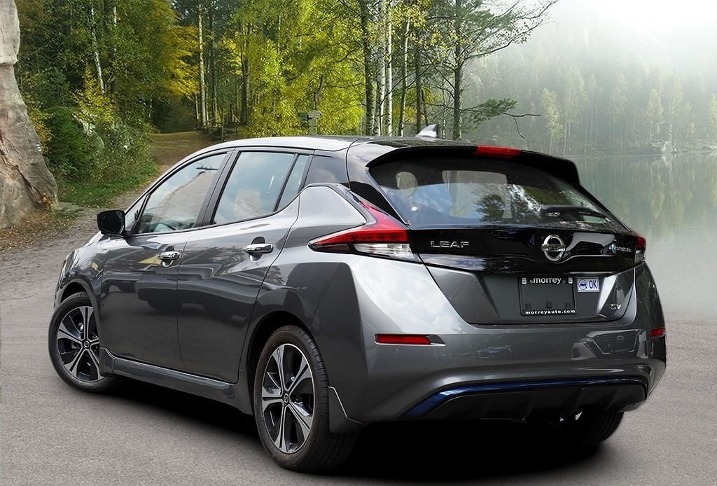 2022 Nissan LEAF 4