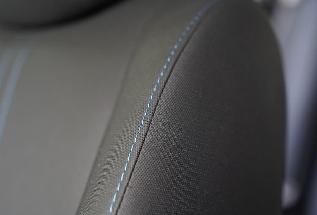 2022 Nissan LEAF 23