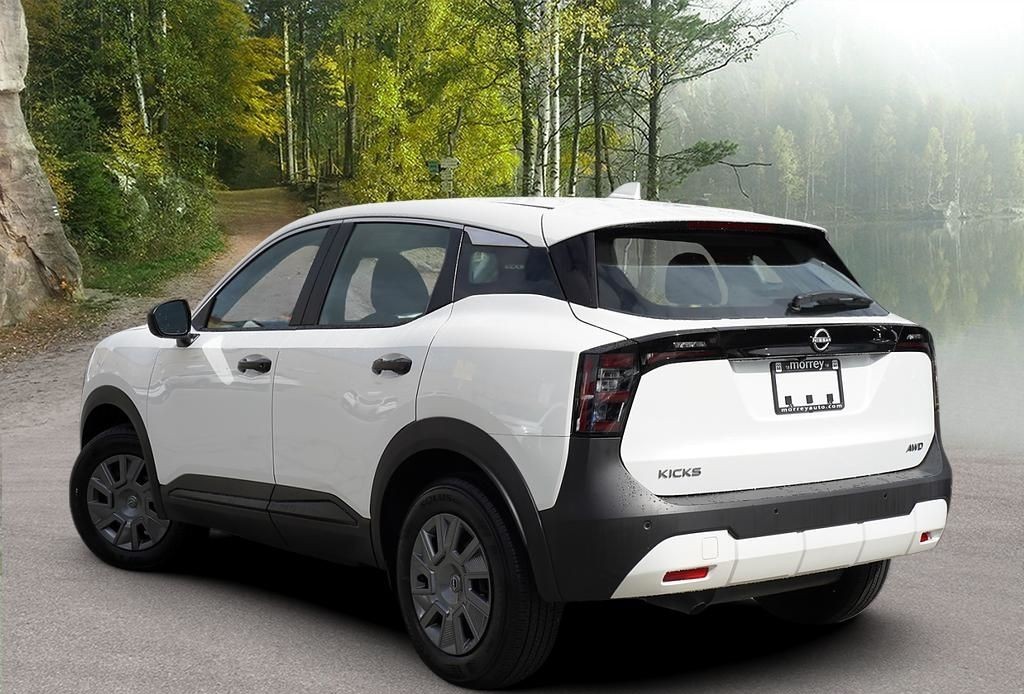 2025 Nissan Kicks 4