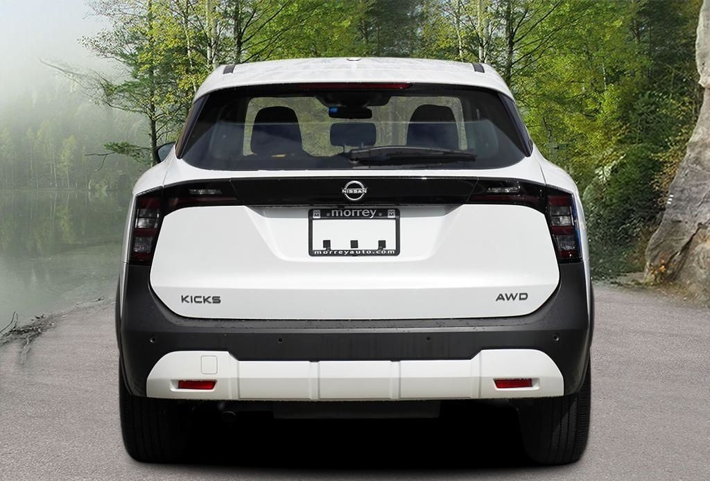2025 Nissan Kicks 5