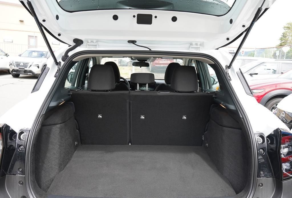 2025 Nissan Kicks 11