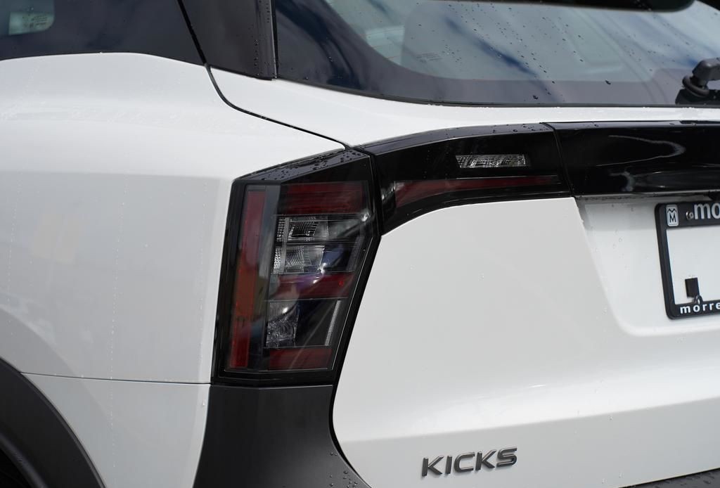2025 Nissan Kicks 12