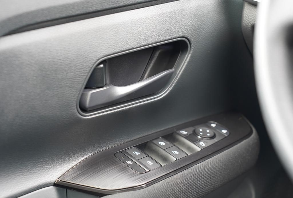 2025 Nissan Kicks 17