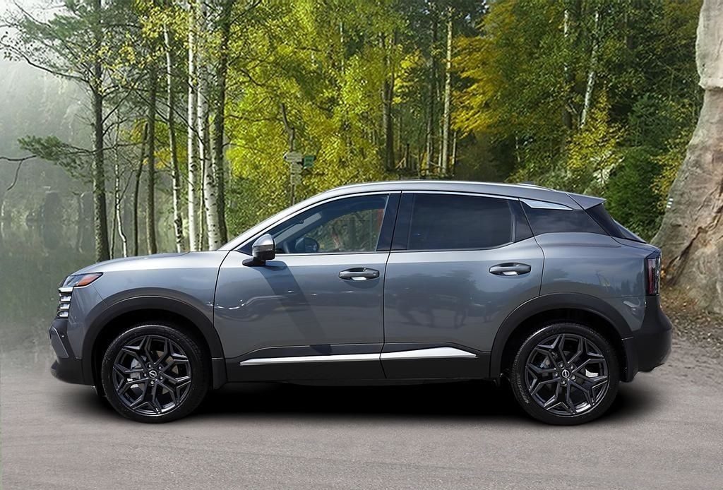 2025 Nissan Kicks 3