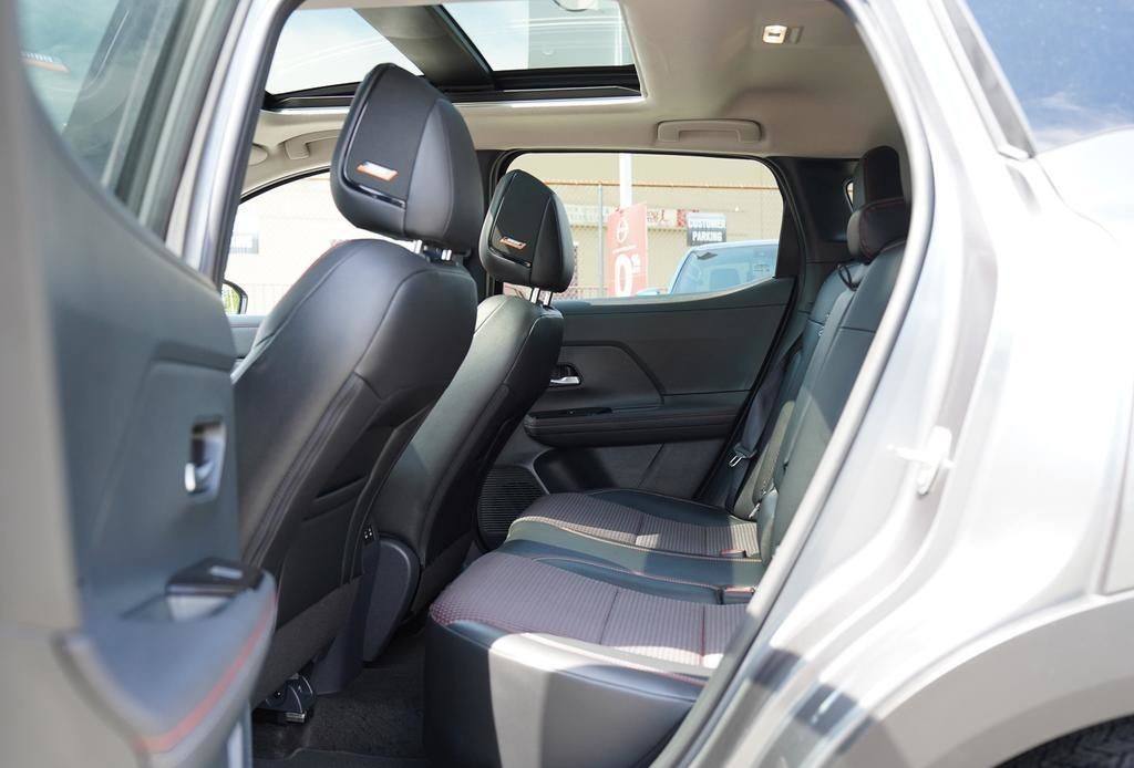 2025 Nissan Kicks 24
