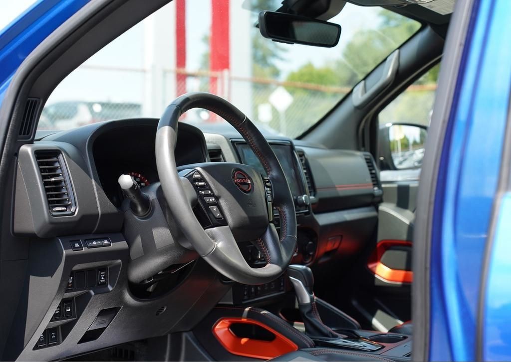 2024 Nissan Frontier 6