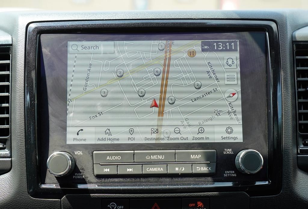 2024 Nissan Frontier 21