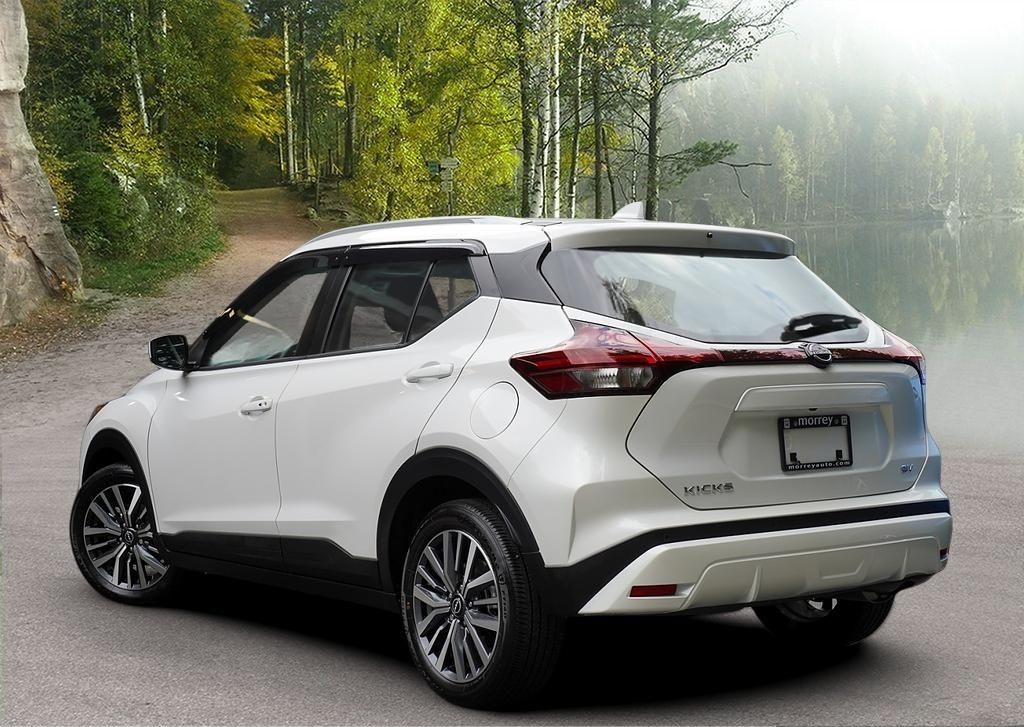 2024 Nissan Kicks Play 2
