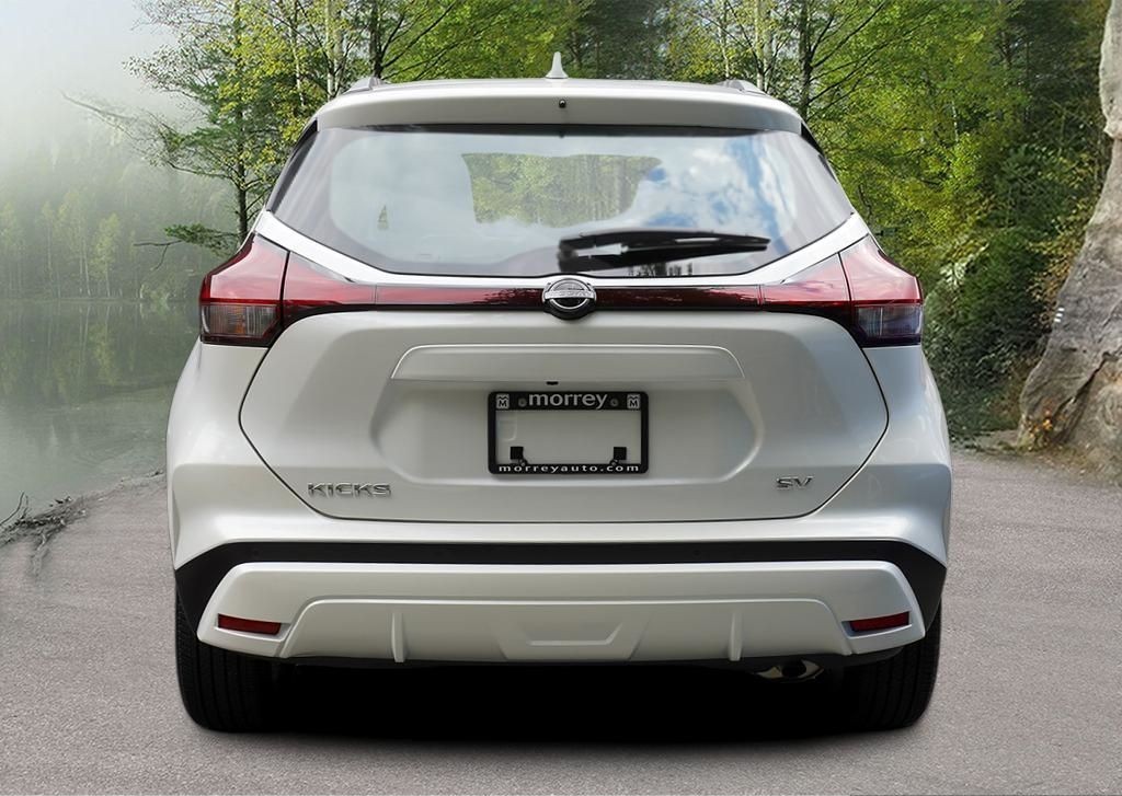 2024 Nissan Kicks Play 3