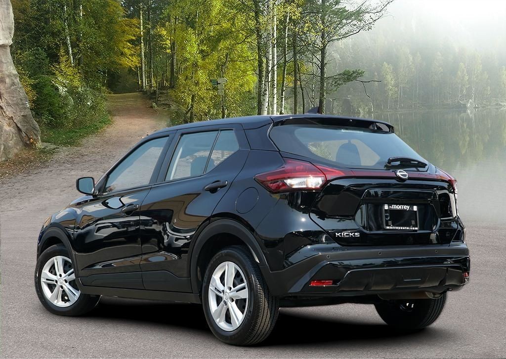 2024 Nissan Kicks Play 2