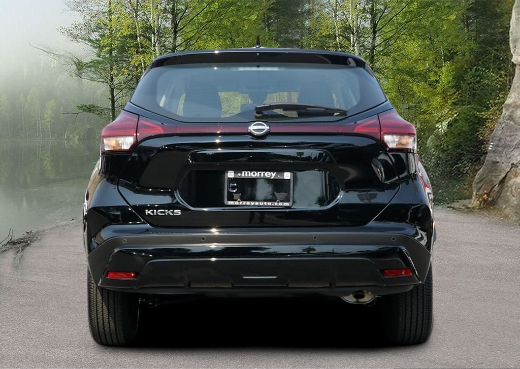 2024 Nissan Kicks Play 3