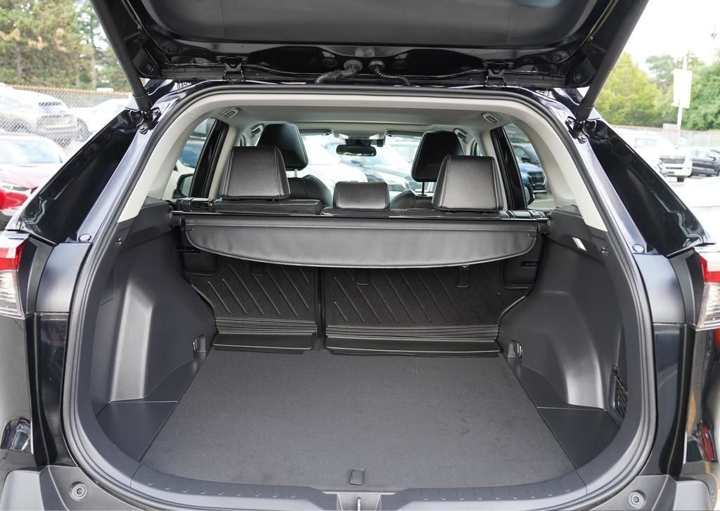 2025 Toyota RAV4 11