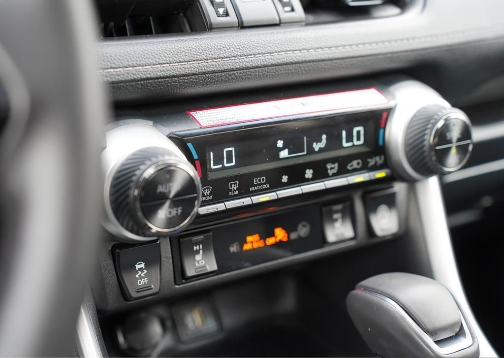2025 Toyota RAV4 20