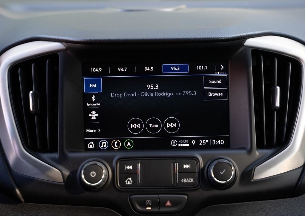 2023 GMC Terrain 9