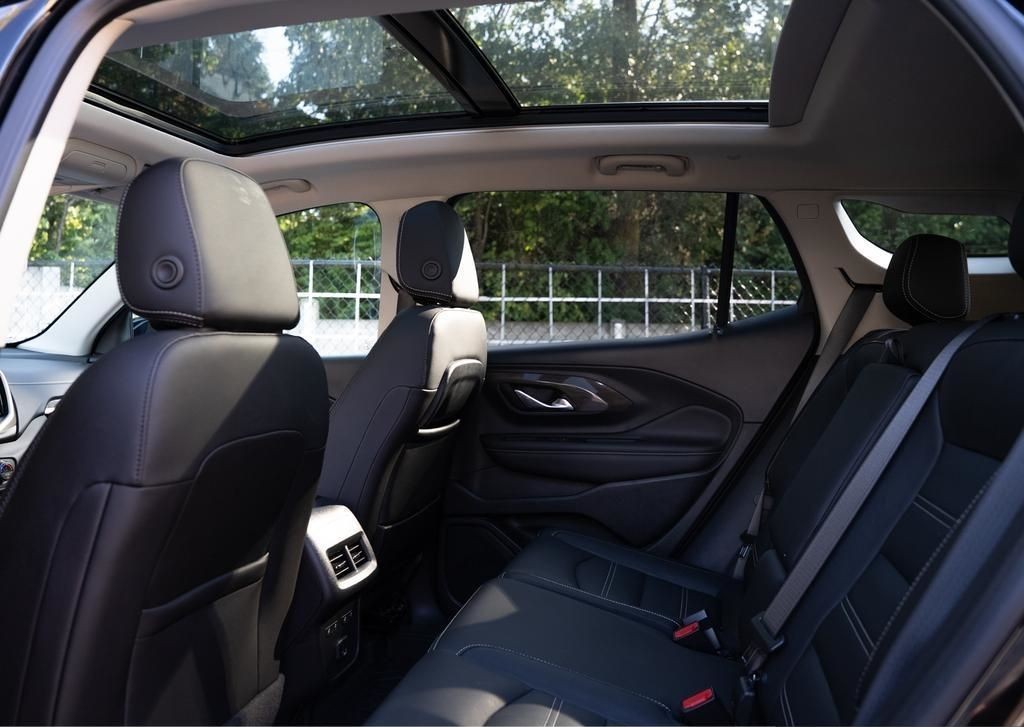 2023 GMC Terrain 10