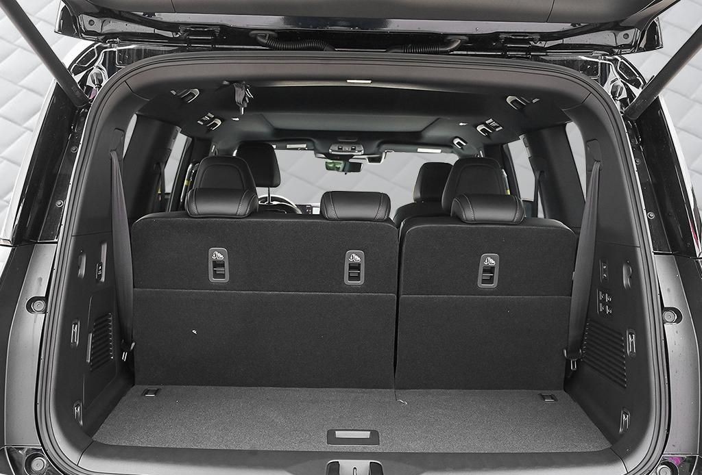 2026 Nissan Armada 7