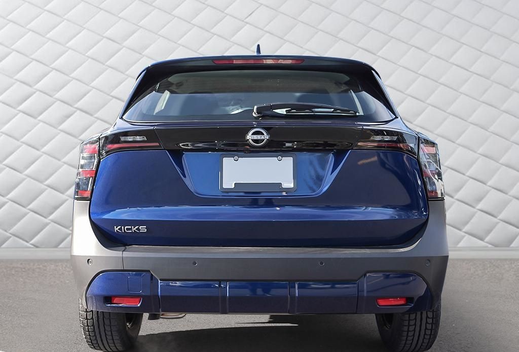 2026 Nissan Kicks 5