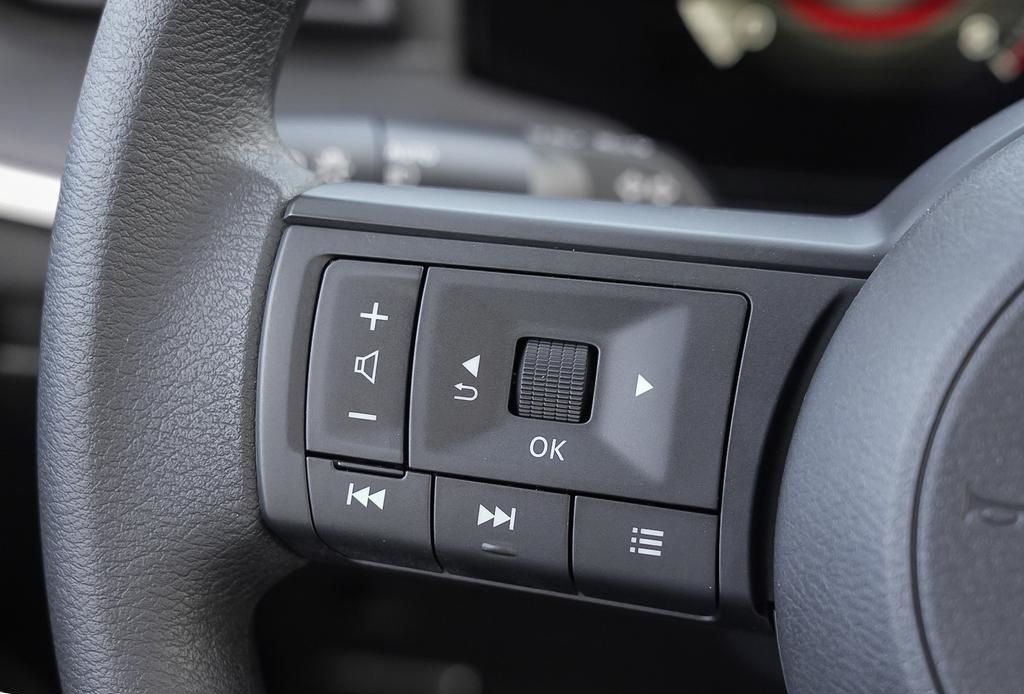 2026 Nissan Kicks 15